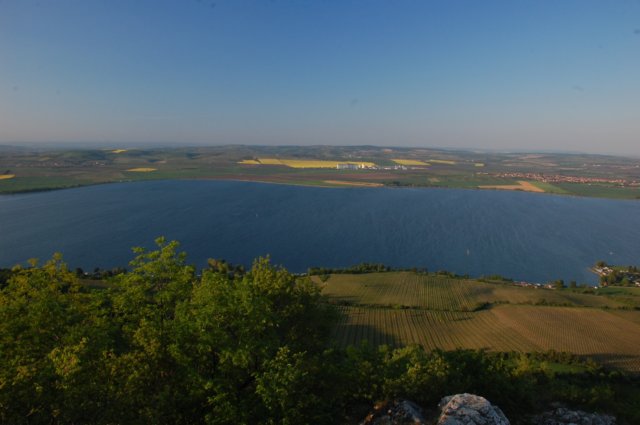 pohlednajezero.jpg